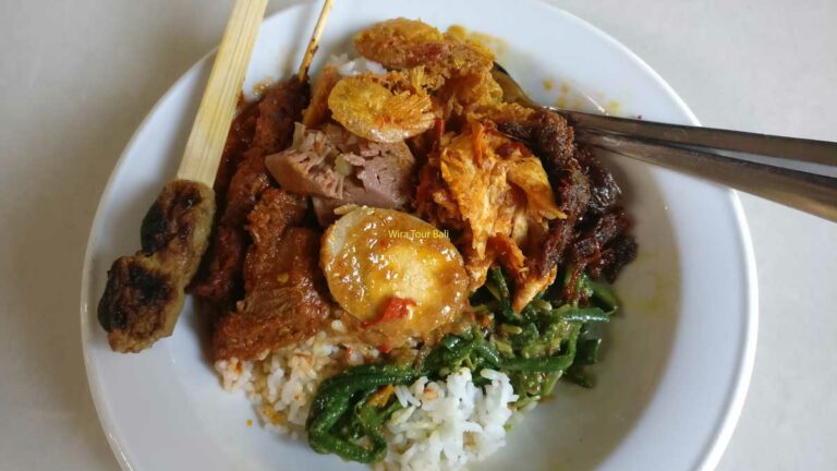 Warung Wardani Denpasar Menu Nasi Campur Halal Khas Bali