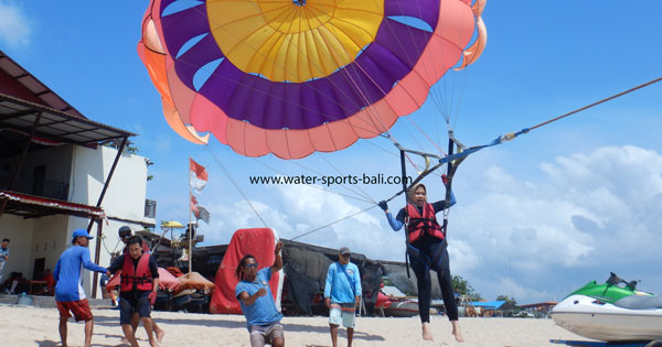 Single Parasailing Tanjung Benoa Bali