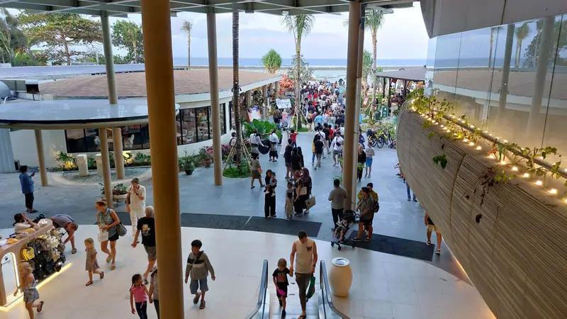 Pemandangan jalur langsung dari ICON Bali Mall menuju Pantai Sanur.