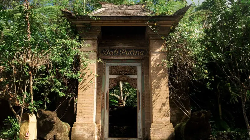 Pintu masuk Bali Pulina, agrowisata kopi ramah anak di Ubud, Bali.